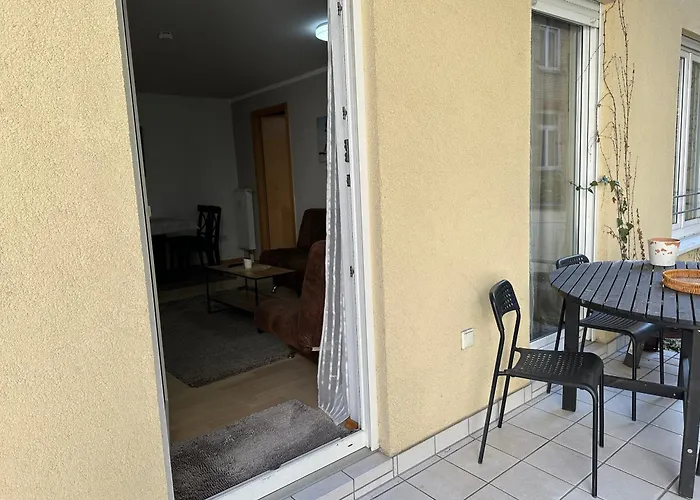 Apartment Zentral Stilvolle Zwei *